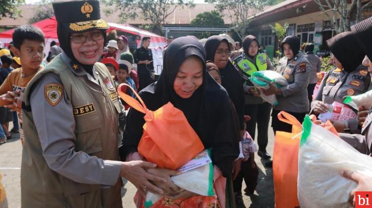 Pakor Polwan RI Kunjungi Tanah Datar, Salurkan Bantuan untuk Korban Banjir Lahar Dingin