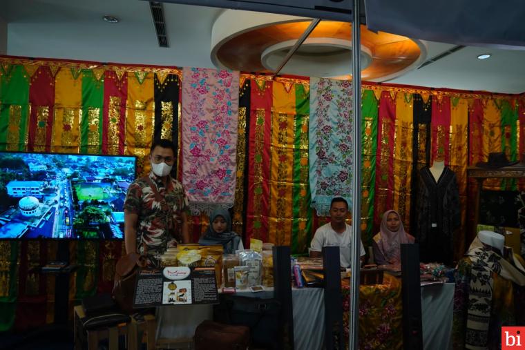 Pameran di Munas Gebu Minang, Kerajinan UMKM Padang Panjang Banyak Diminati Perantau