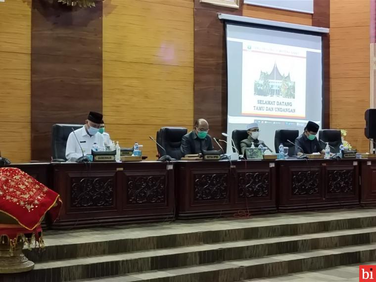 Paripurna DPRD Sumbar Bahas Penyampaian RPJMD 2021-2026