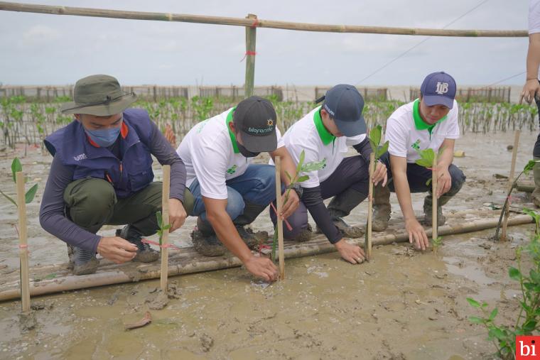 Peduli Lingkungan: Bio Farma Kolaborasi dengan Forum CSR Tenant Indotaisei