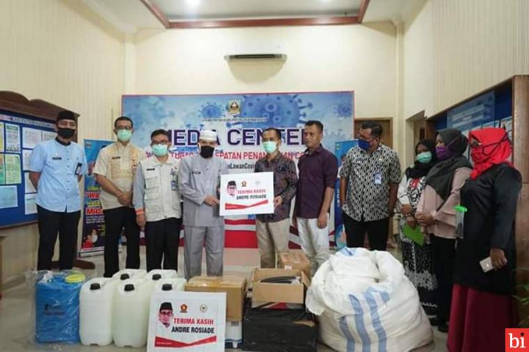 Pemkab Dharmasraya Terima Bantuan APD Lengkap dari Pemprov Sumbar dan Andre Rosiade