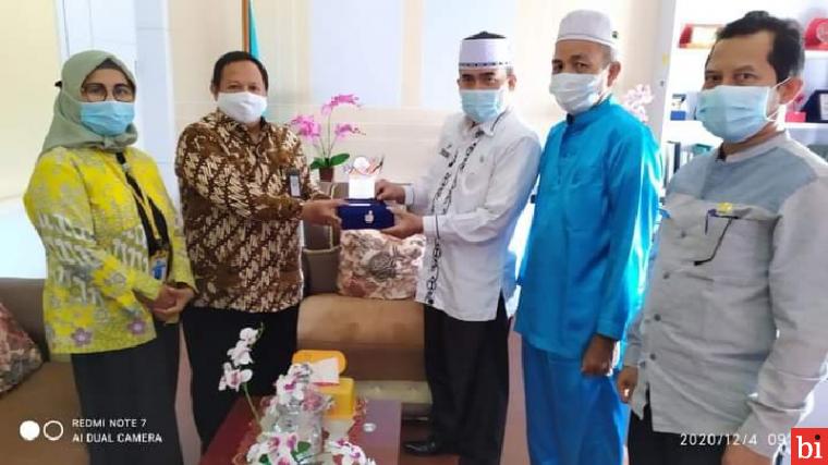 Pemkab Dharmasraya Terima Penghargaan sebagai Pengelola DAK Fisik Terbaik Tingkat Sumbar