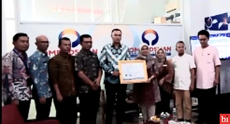 Pemkab Sijunjung Didapuk Penghargaan Predikat KSPP oleh Ombudsman RI