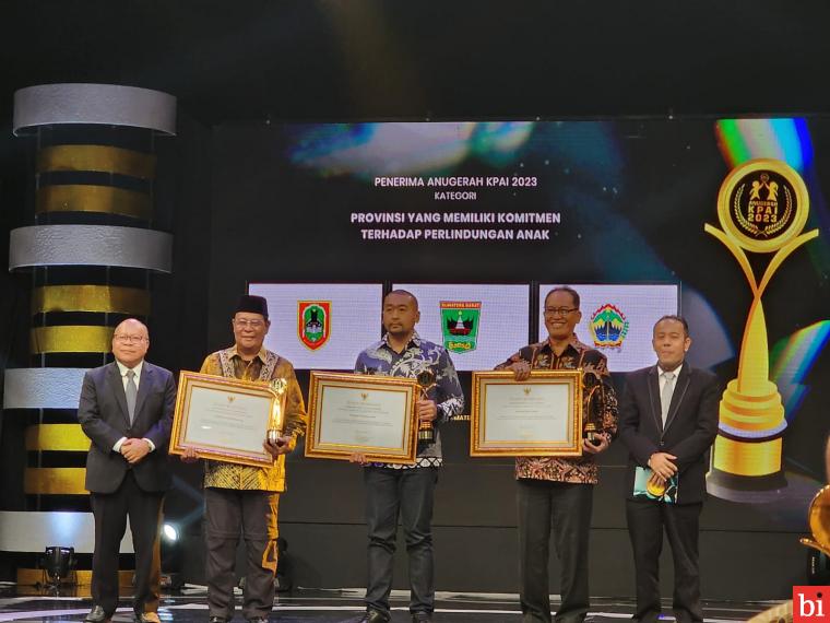 Pemprov Sumbar Raih Penghargaan Anugerah KPAI 2023