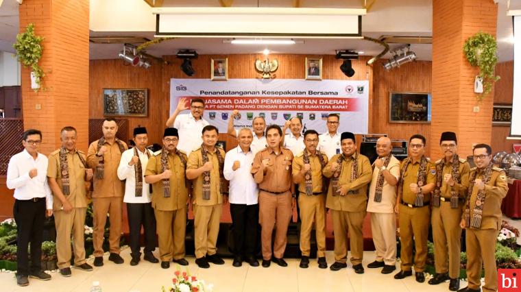 Percepat Pembangunan Daerah, PT Semen Padang MoU dengan 11 Bupati di Sumbar