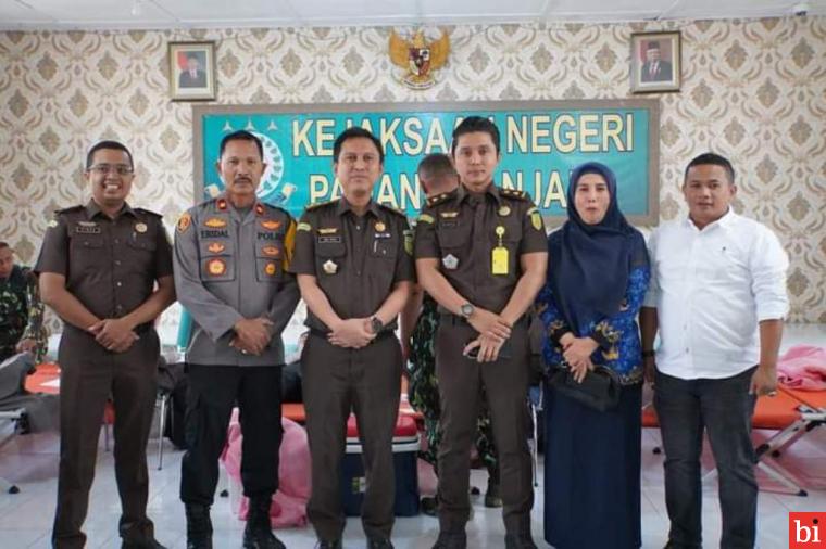 Peringati HBA, Kejari Gelar Donor Darah