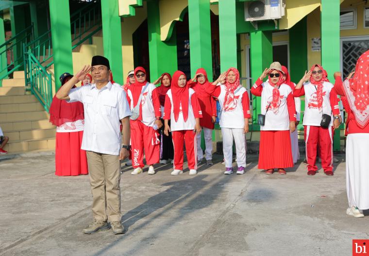 Pimpin Upacara HUT RI ke-79, Hidayat Ajak Warga Selalu Rawat Semangat Kebersamaan