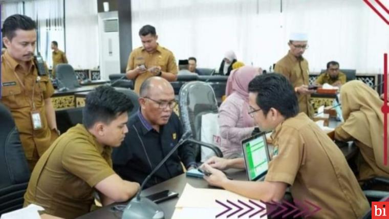 Pimpinan dan Anggota DPRD Sumbar Ikuti Pembuatan KTP Digital, Supardi: Semoga Mencapai...