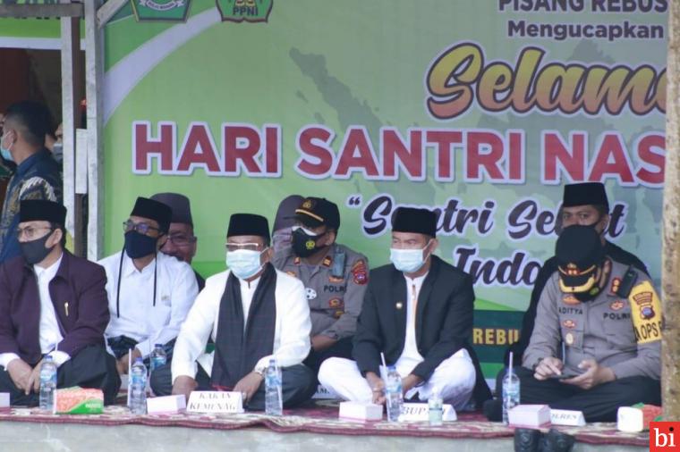 Plt Bupati Dharmasraya: Santri Sehat Indonesia Kuat, Komitmen Kemandirian Pesantren di...