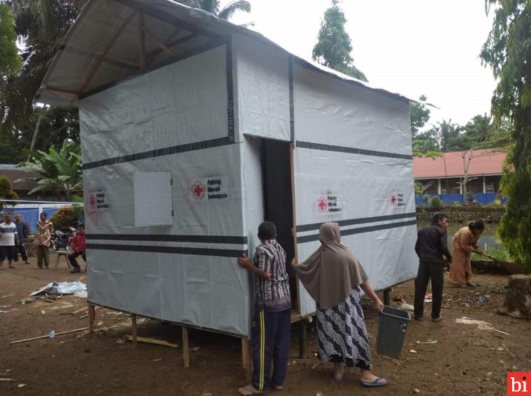 PMI Sumbar Bangun Rumah Sementara untuk Pengungsi Bencana Gempa Pasbar