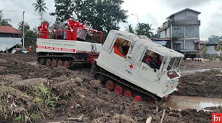 PMI Turunkan Hagglunds untuk Sisir Lokasi Bencana Pencarian Hari Ke-15