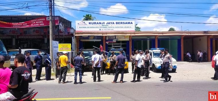 PN Pasaman Barat Eksekusi Objek Lelang Bank Mandiri KC Pasaman Barat