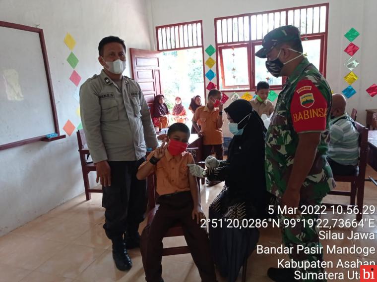 Polsek BP Mandoge Gelar Vaksinasi Covid-19 Dosis 2 di SD Negeri 016404