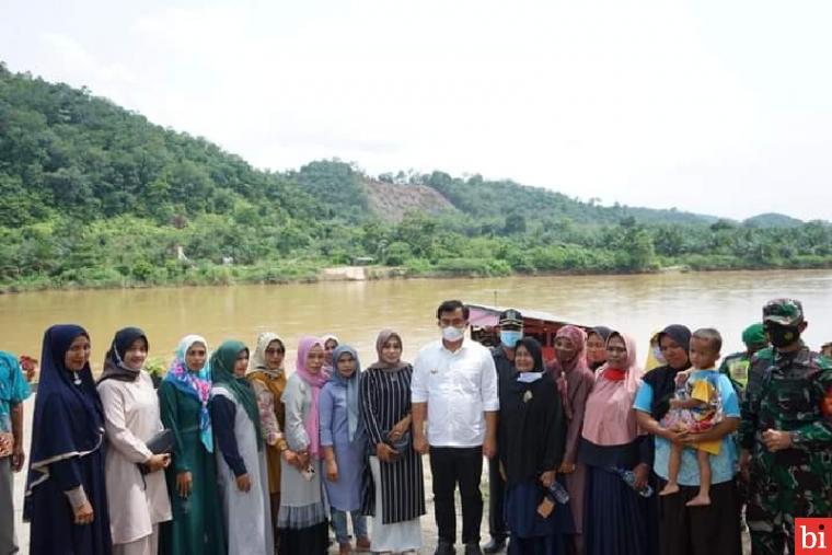 Ponton Penyeberangan Siguntur Dharmasraya Kembali Beroperasi