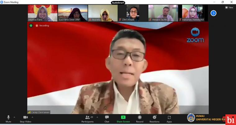 Prof. Dr. Cecep Darmawan Hadir di Kuliah Umum Prodi Magister PPKn UNP, Bahas Tentang IKN