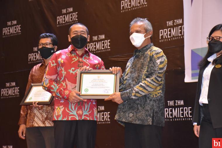 PT Semen Padang Raih Penghargaan Platinum dari Menaker