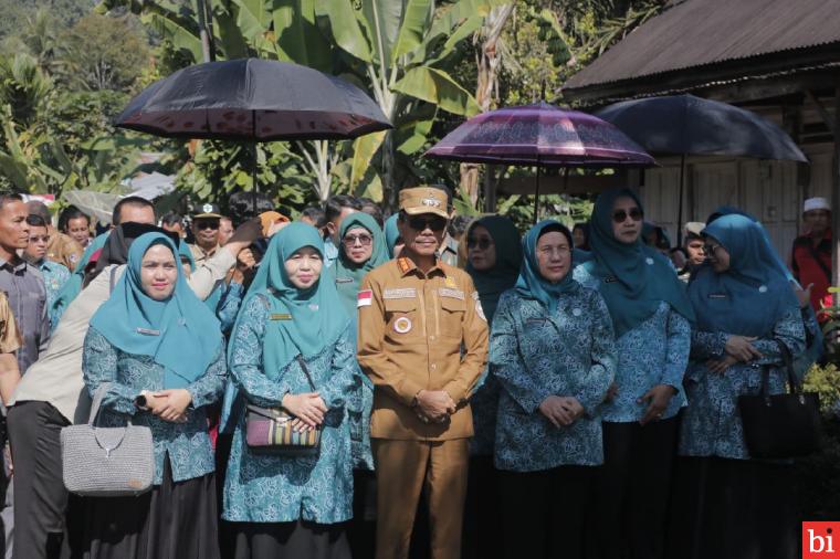 Raih Pendapatan 1 M Dari Kerupuk Ganepo, TP PKK Pusat Puji Kampung Mandiri Padang Kandis