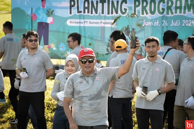 Rangkaian 4 Tahun AKHLAK BUMN, PT Semen Padang Gelar A Million Acts of Green Kaliandra...