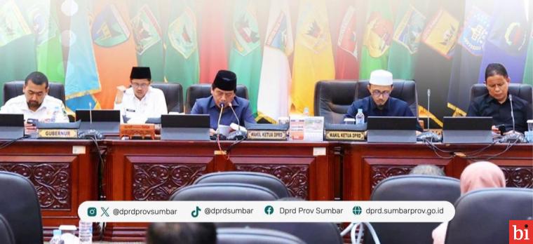 Rapat Paripurna DPRD Sumbar : Penyampaian Nota Pengantar KUA-PPAS 2025 dan Tanggapan...