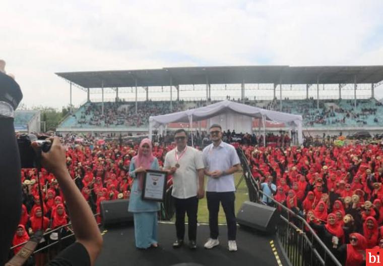 Rekor dunia pecah di Kabupaten Dharmasraya, saat 1690...