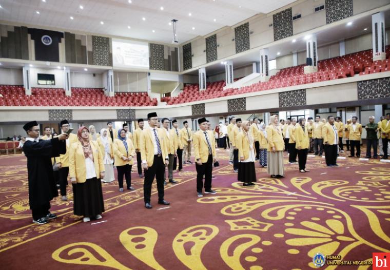 Rektor Universitas Negeri Padang Lantik Sejumlah Pejabat Baru di Lingkungan UNP