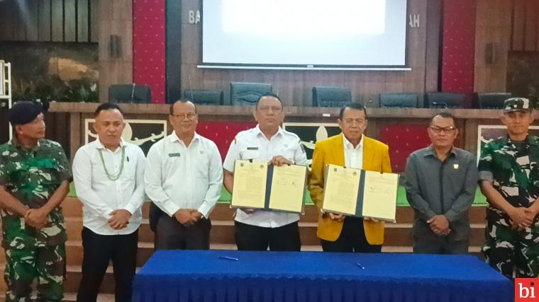 Rektor UNP dan Pj Bupati Mentawai Komitmen Bersama Teken MoU Pengembangan PSDKU