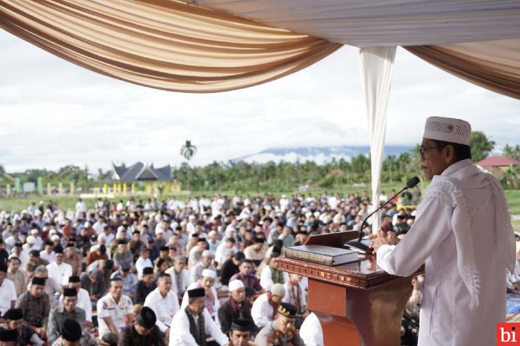 Ribuan Warga Padati RTH Mahkota Berlian Laksanakan Sholat Idul Adha 1445 H