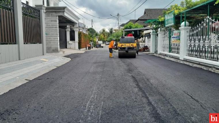 Satu per Satu Jalan Rusak di Kota Padang Kembali Mulus