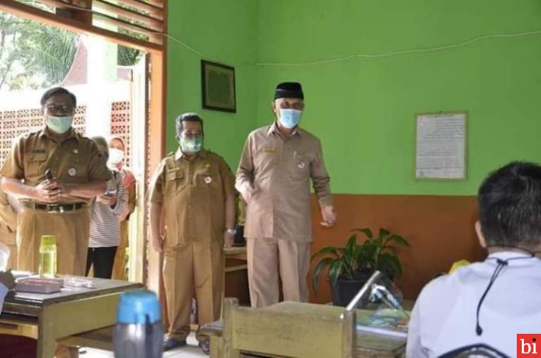 Sekolah Tatap Muka Telah Dimulai, Wako Padang Mahyeldi Harapkan Semua Ikuti Prokes...