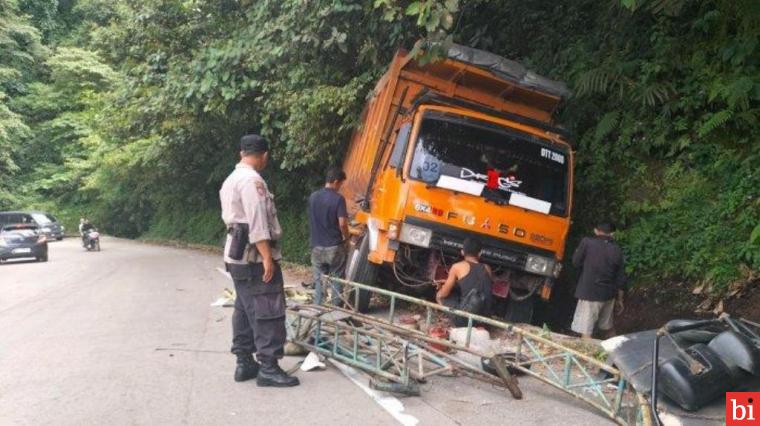 Sempat Terjadi Kejar Kejaran, Satpam PT Semen Padang Berhasil Menggagalkan Aksi Pencurian...