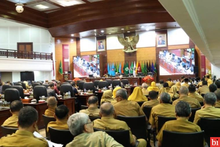 Sidang Paripurna DPRD Sumbar Bahas Pandang Umum Fraksi Terhadap Dua Ranperda