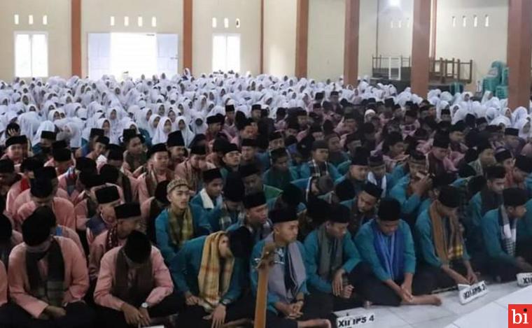 SMA N 1 Sitiung Nagari Sungai Duo Dharmasraya Peringati Isra Mikraj