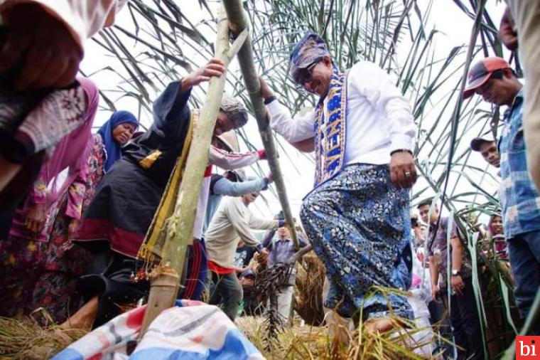 SNSE Nagari Tanjuang Bapulang Padi, Bupati Eka Putra Mairiak Jo Manongkang