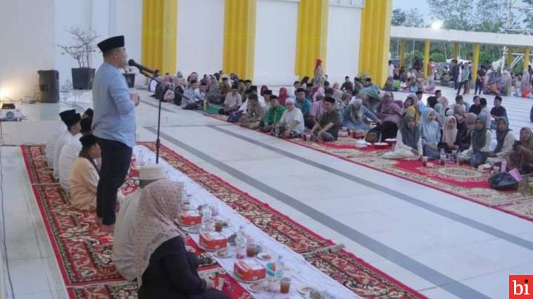 Sutan Riska Berbuka Puasa Bersama Imam, Khatib Dan Da'i