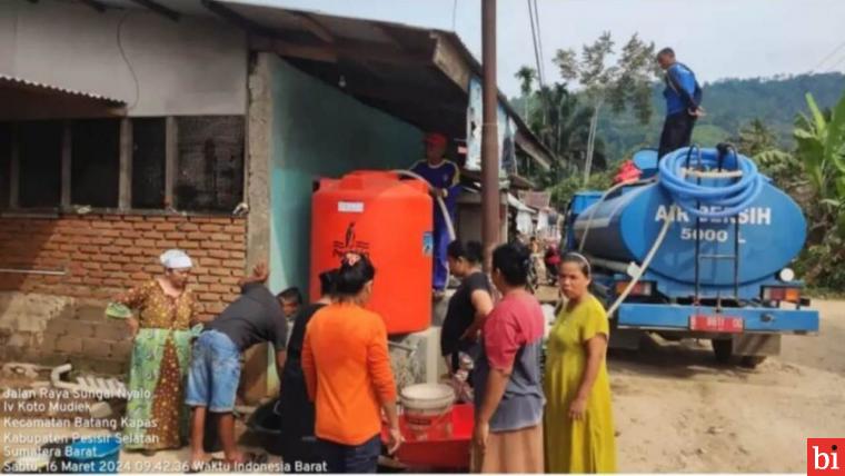 Sutan Riska Kirim Air Bersih dan Personel Tagana ke Lokasi Banjir