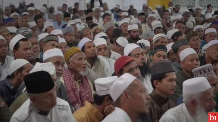 Sutan Riska Sambut Pertemuan Ribuan Umat Islam di Masjid Agung Dharmasraya