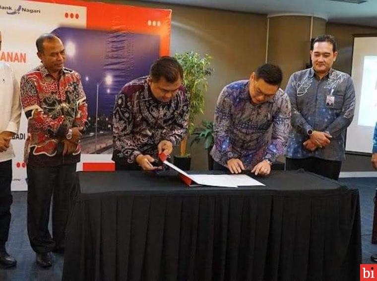 Sutan Riska Tandatangani Kerja Sama Proyek Peningkatan Infrastruktur PJU Melalui Skema...