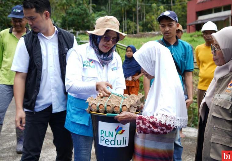 Tanggap Bencana, PLN Peduli Salurkan Bantuan ke Ratusan Warga Terdampak di Sumatera Barat