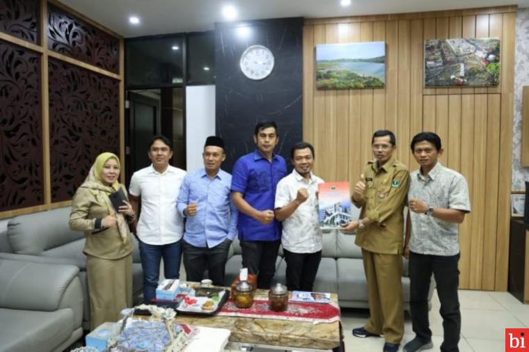 Terima Kunjungan Komisi III DPRD Solsel, Sekwan Raflis: Semoga Jadi Langkah Awal Perkuat...