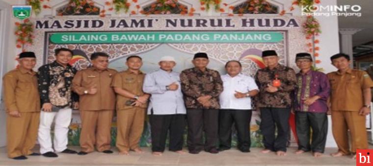 Tim Penilai LPM Padang Panjang Kunjungi Masjid Viral dan Kampung Kunyit