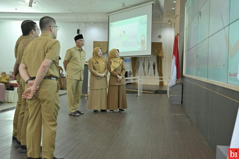 Tingkatkan Kualitas Transparansi Pelayanan Publik, Gubernur Mahyeldi Luncurkan Aplikasi...