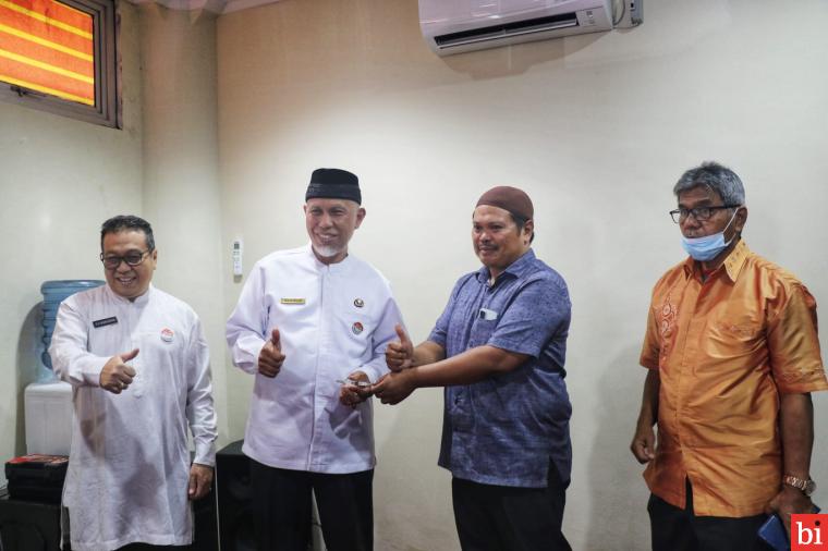 Tingkatkan Publikasi Pemprov Sumbar, Gubernur Resmikan Media Centre