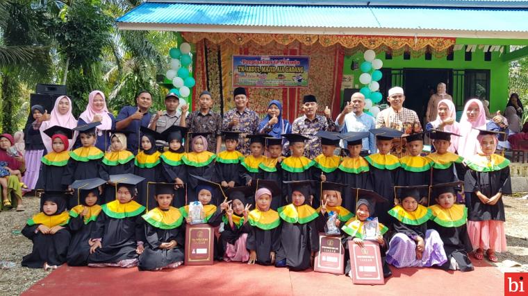 TK Abdul Majid Aia Gadang Wisuda 29 Murid Angkatan ke IV