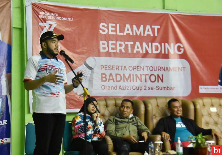 Tournament Badminton Grand Azizi Cup II Dibuka Wako Fadly Amran