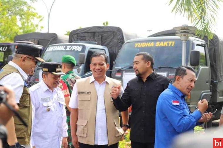 Turut Disambut Pj Wako Sonny, Menhan Prabowo Serahkan Bantuan untuk Korban Banjir Bandang