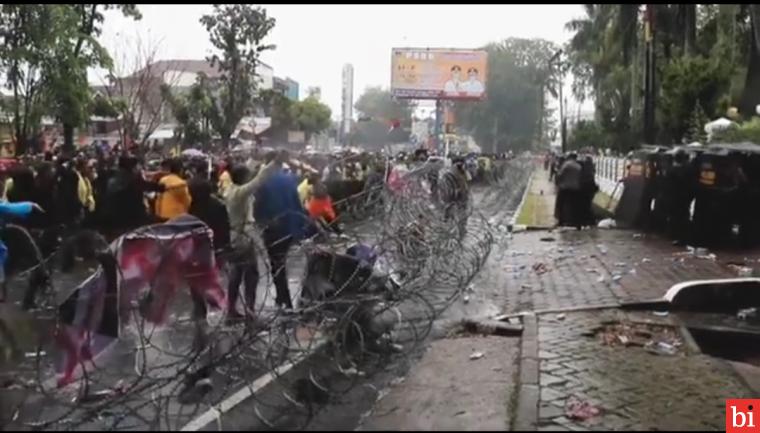 Unjuk Rasa di Gedung DPRD Sumbar Rusuh, Pihak Kepolisian Ambil Tindakan