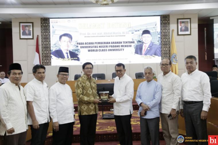 UNP Undang Dirjen Dikti Ristek untuk Beri Pengarahan, Pasang Target Masuk 800 WCU di 2025