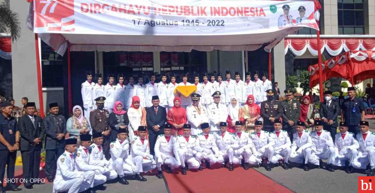 Upacara Peringati HUT RI ke 77, Bupati Pasaman Bertindak Selaku Inspektur