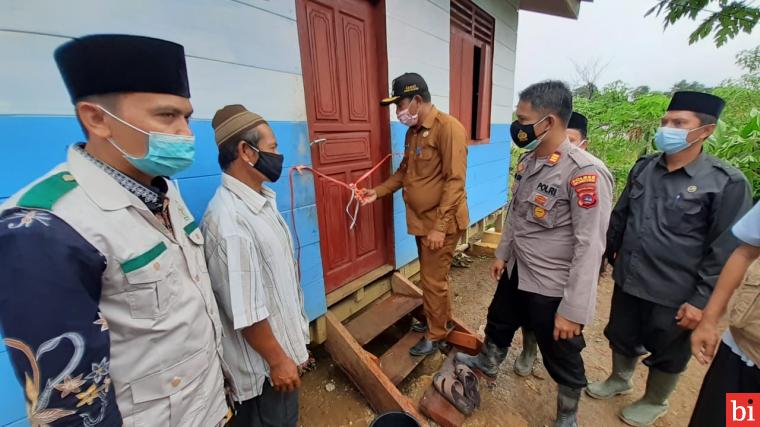 UPZ Baznas Semen Padang Resmikan Pemakaian 13 Unit Rumah Da'i di Mentawai dan Serahkan 25...