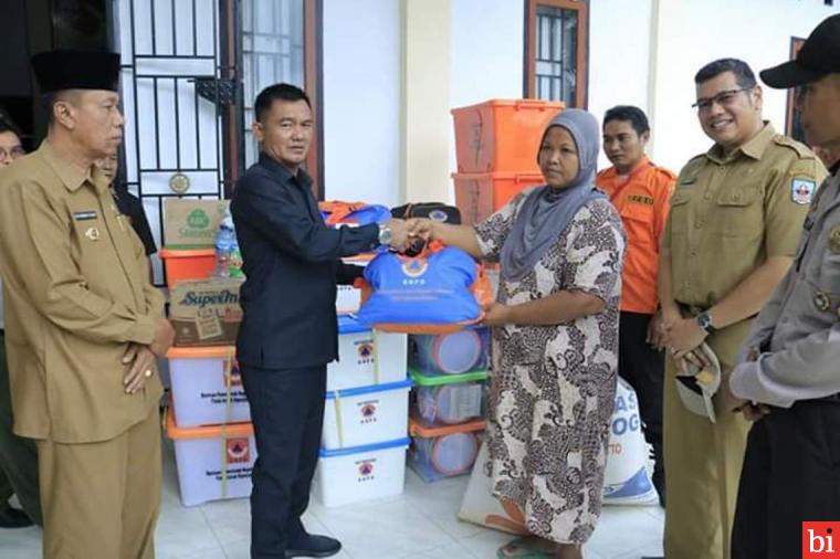 Wabup RJM Antarkan Bantuan untuk Korban Banjir di Gunung Selasih dan Empat Koto Pulau...